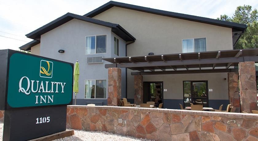 Quality Inn hotel exterior in Prescott, Arizona